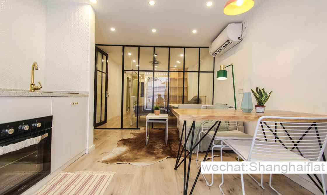 1br Apartment with yard French Concession Hengshan Rd