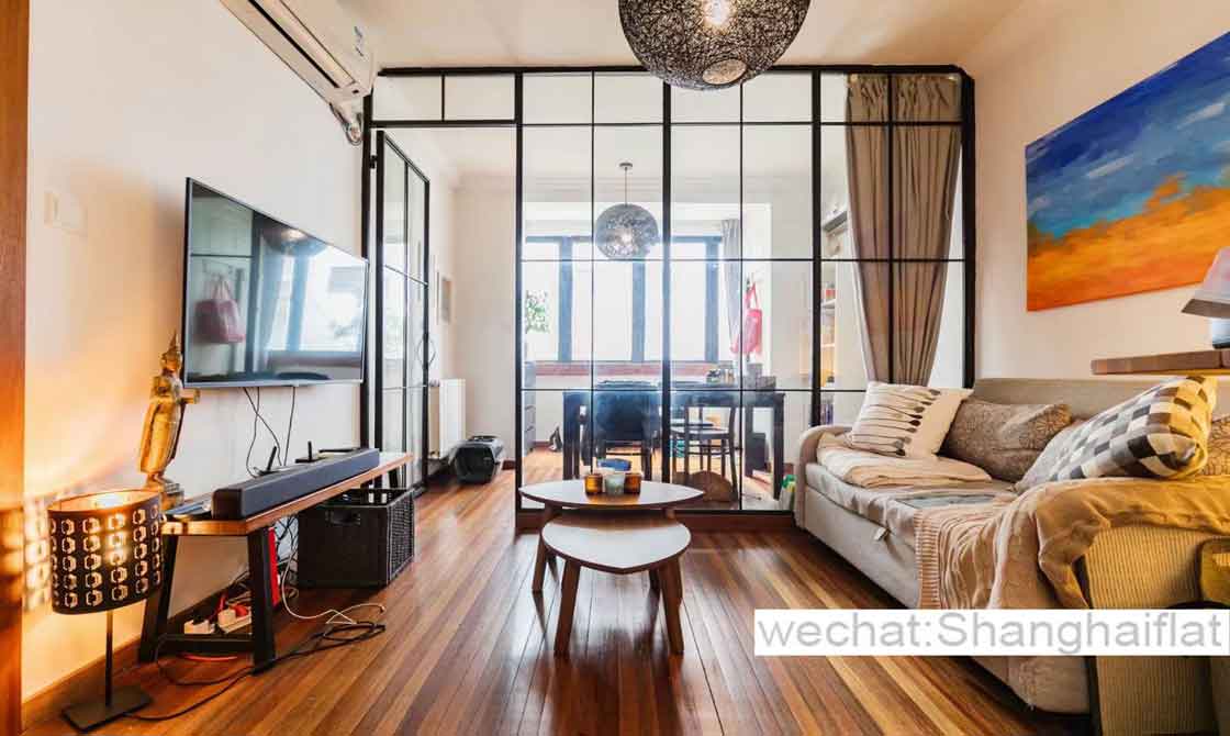 Large 1+1br apartment for rent at Changle Rd/ French Concession