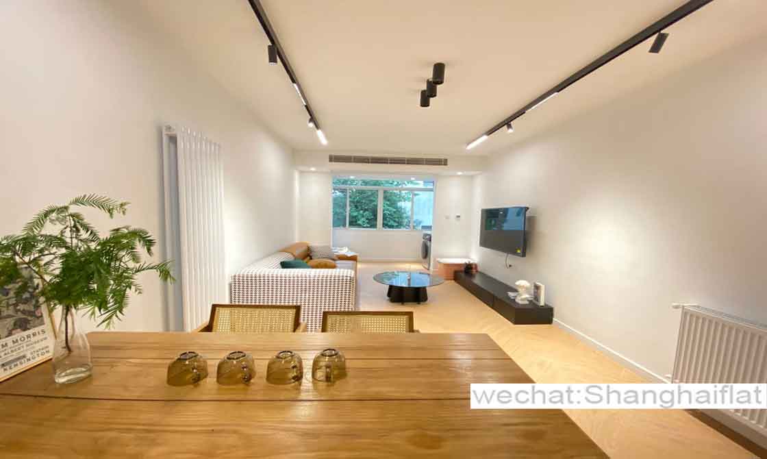 Bright 1br apartment for rent in the French Concession/Changle Rd